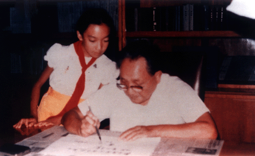 教育回望:1983年小平同志题词“三个面向”