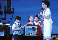 主持人王小丫担任班主任