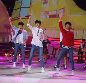 2016开学第一课主题曲TFBOYS演唱